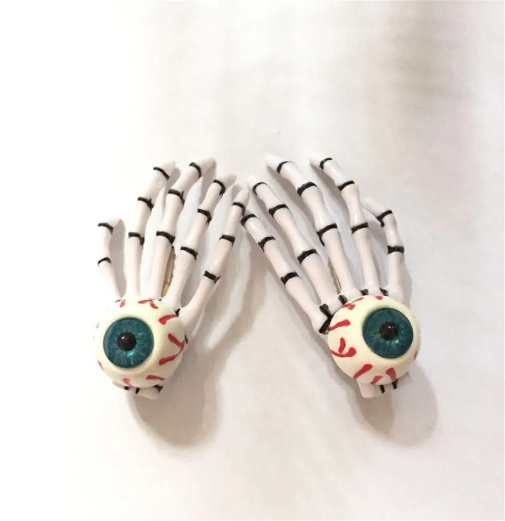 

2pcs Halloween Hand Claw Cat Eyes Accessories Hair Clips Gothic Punk Skull Skeleton Hand Bone Claw Hairpin Hair Women
