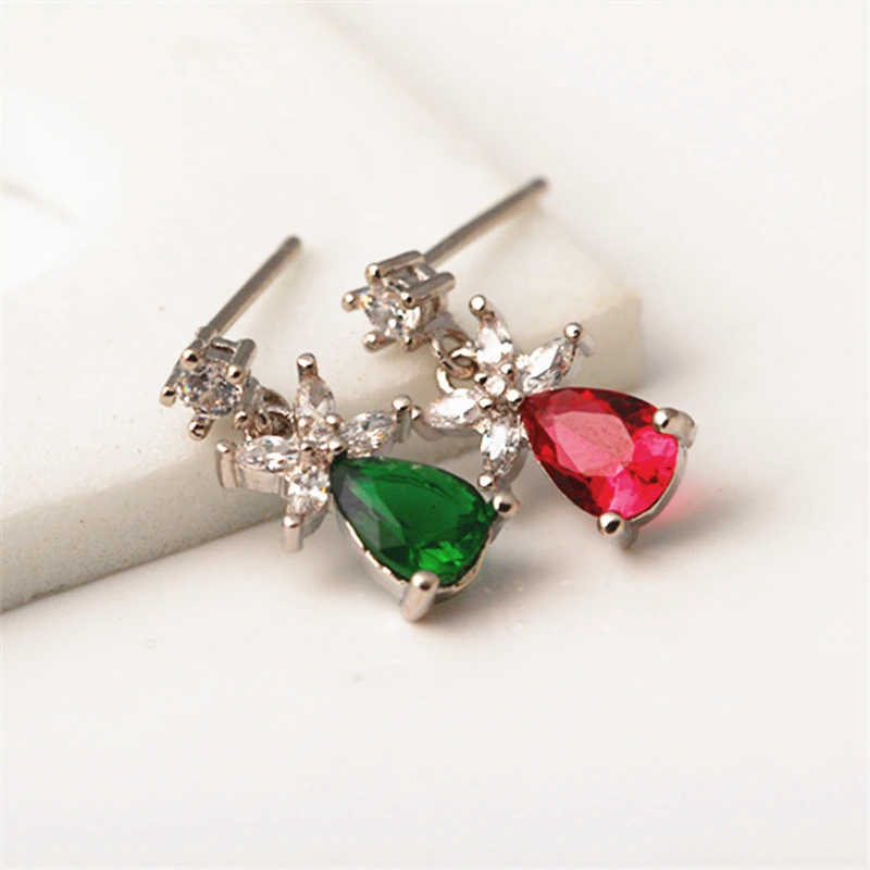 

New Silver Earrings Earrings Beautiful Simple Temperament Female Classic Love Heart Pendant Zircon Ear Jewelry