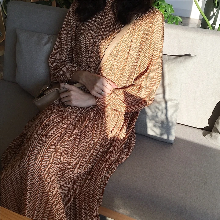 Женское шифоновое платье с принтом винтажное оборками круглым вырезом и длинным