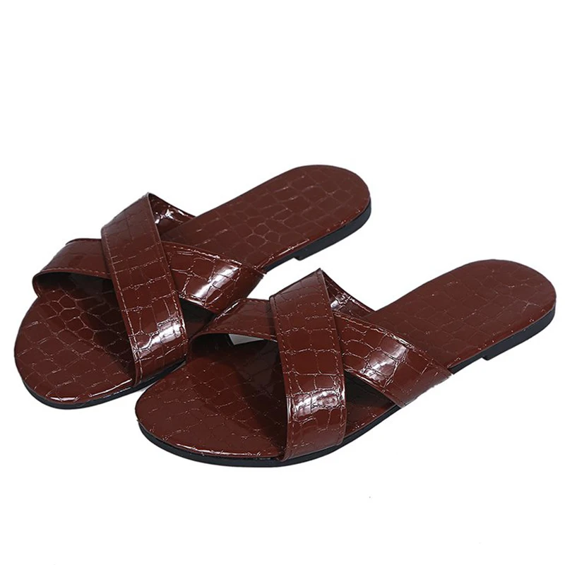 

2021 summer ladies fashion flat slippers simple plus size indoor PUH slippers designer rubber beach flip flops