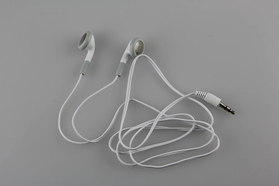 

White Fashion Disposable Earphones Low Cost Earbuds 3.5mm For Cell Phone iphone Samsung Mp3 Mp4 Mini HD headset 1000pcs