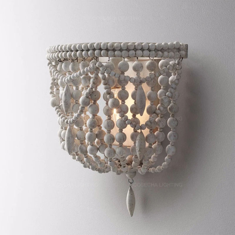 Винтажный настенный светильник с белыми деревянными бусинами французский
