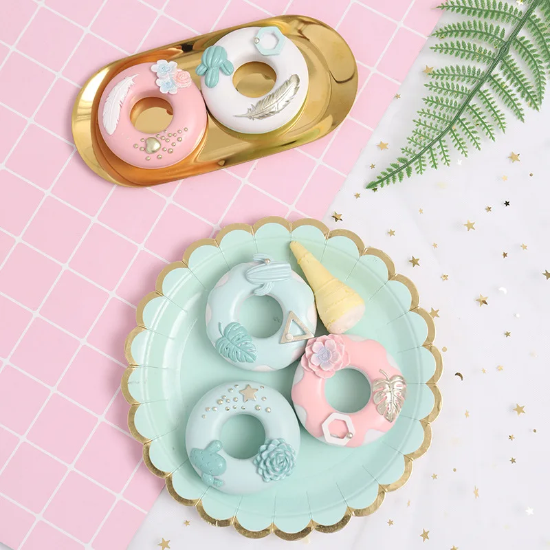 

Cute Simulation Donut Party Cake Decoration Ornaments Creative Home Desktop Resin Crafts New Arrive
