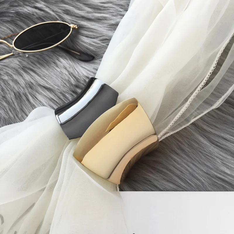 

New Fashion Classic Bangle Jewelry Two-color Splicing Asymmetrical Alloy Simple Trendy Charms Bracelet For Women Gift Wholesale