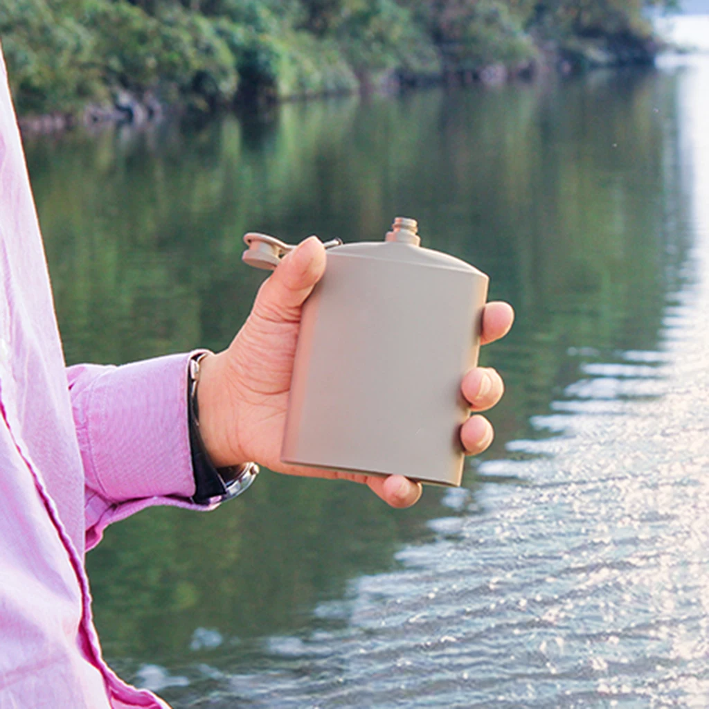 Титановая бутылка для напитков на открытом воздухе 9 унций кемпинга вечеринок