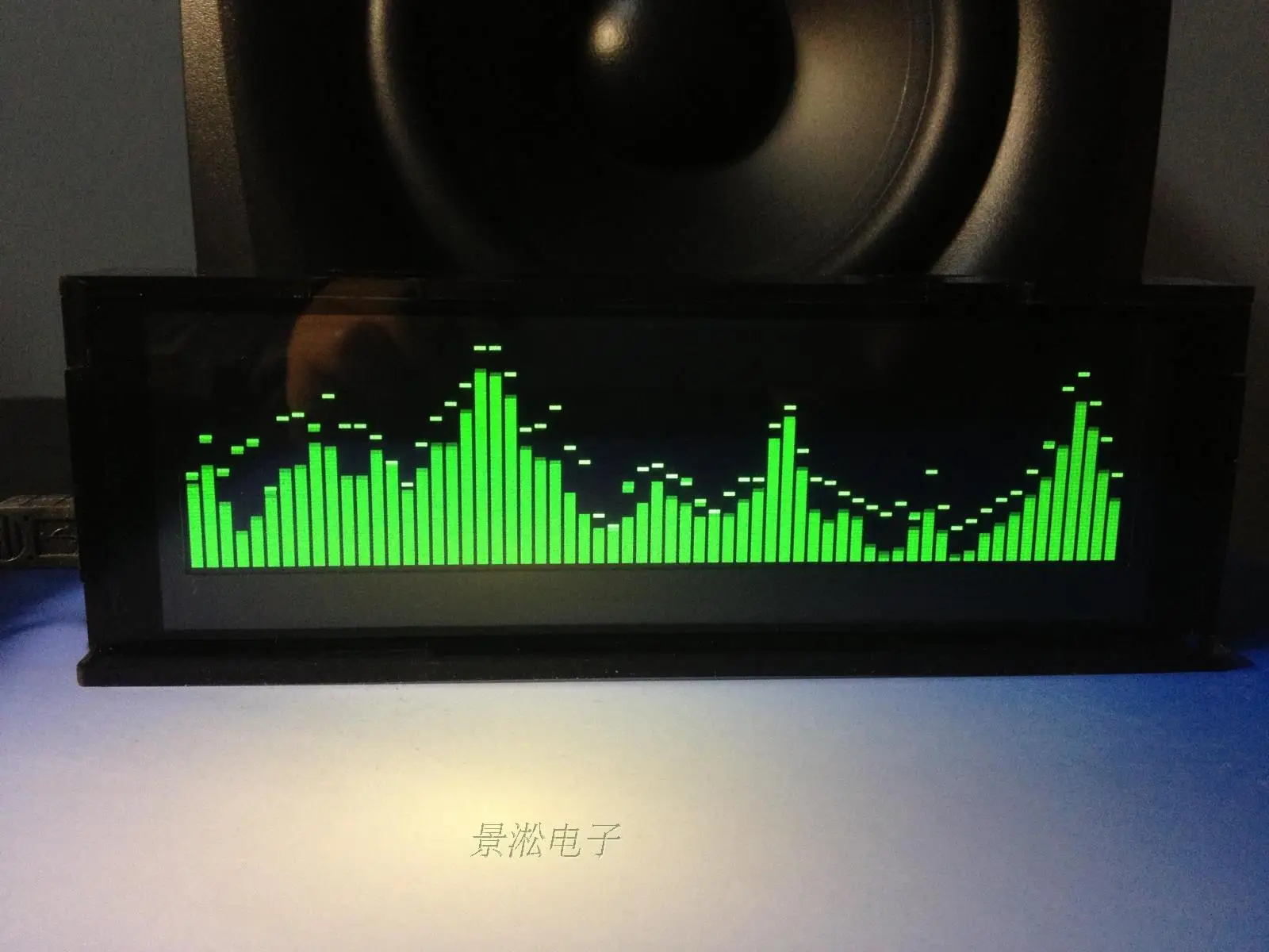 Профессиональный автомобильный усилитель спектра музыки AS256 уравнительная