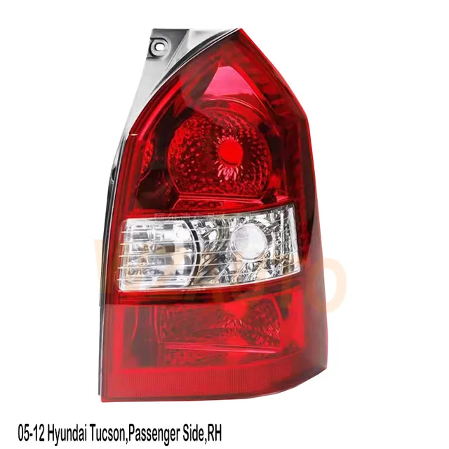 Задний фонарь туксон. Задняя правая блок фара на хундай туксон 2008. Задние диодные фары hyundai tucson 2008. Рамка заднего фонаря туссан. Задние фонари додж калибер.