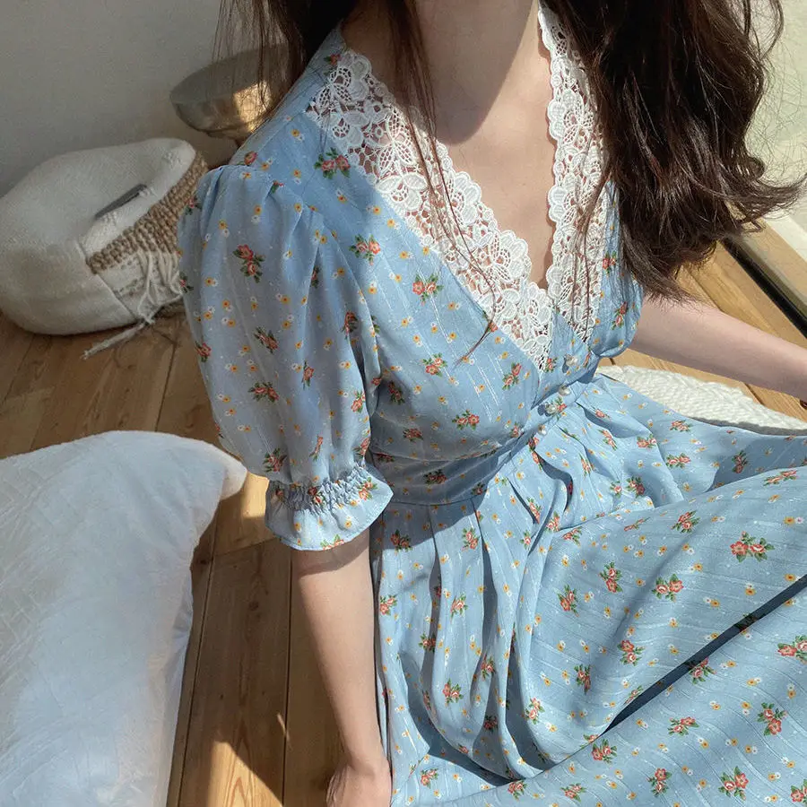 

Puff Sleeve V Neck Midi Dress Fall Dresses For Women 2021 Vintage Floral Dress Women Elegant Lace Chiffon Korean Party Dresses