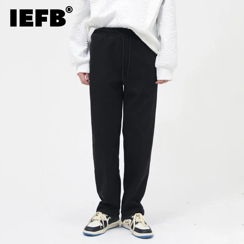 

Мужские осенние тренировочные брюки IEFB с эластичным поясом, черные повседневные длинные брюки, корейские шикарные прямые брюки 9D1292, новинк...
