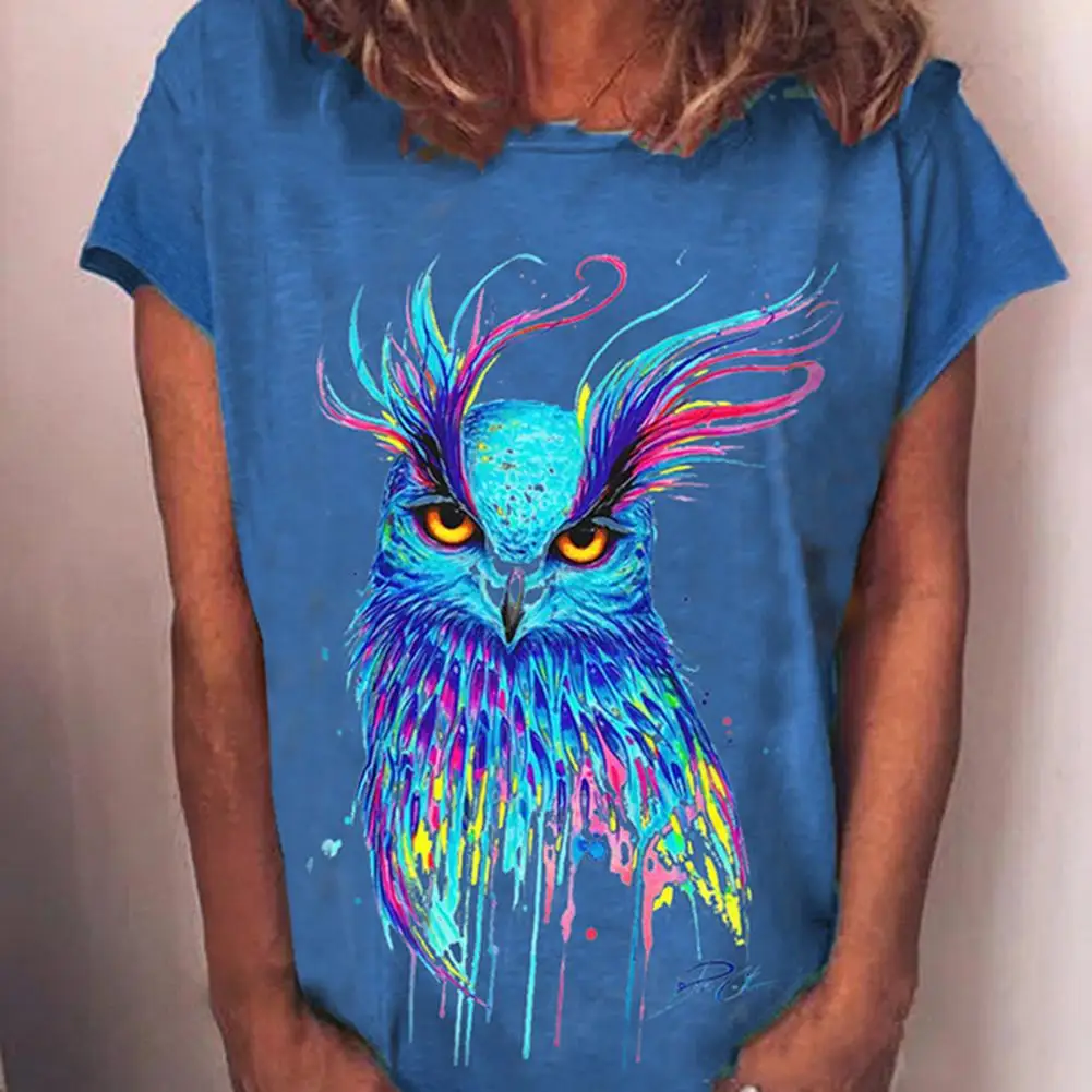 Женская летняя футболка с короткими рукавами и мягкие женские ботинки на каждый