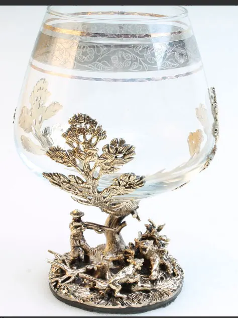 Рисунок 2 - Бизнес сувенир бокал для коньяка