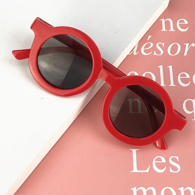 Детские солнцезащитные очки для мальчиков и девочек классные UV400 детские пляжные