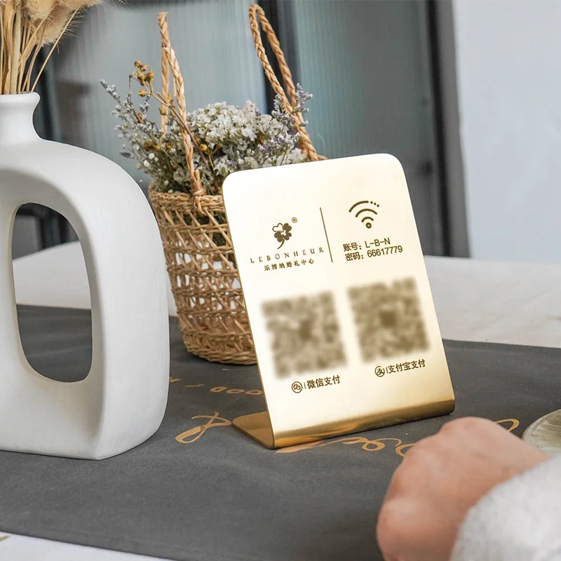 Высококачественная металлическая табличка сделанная на заказ латунная с именем