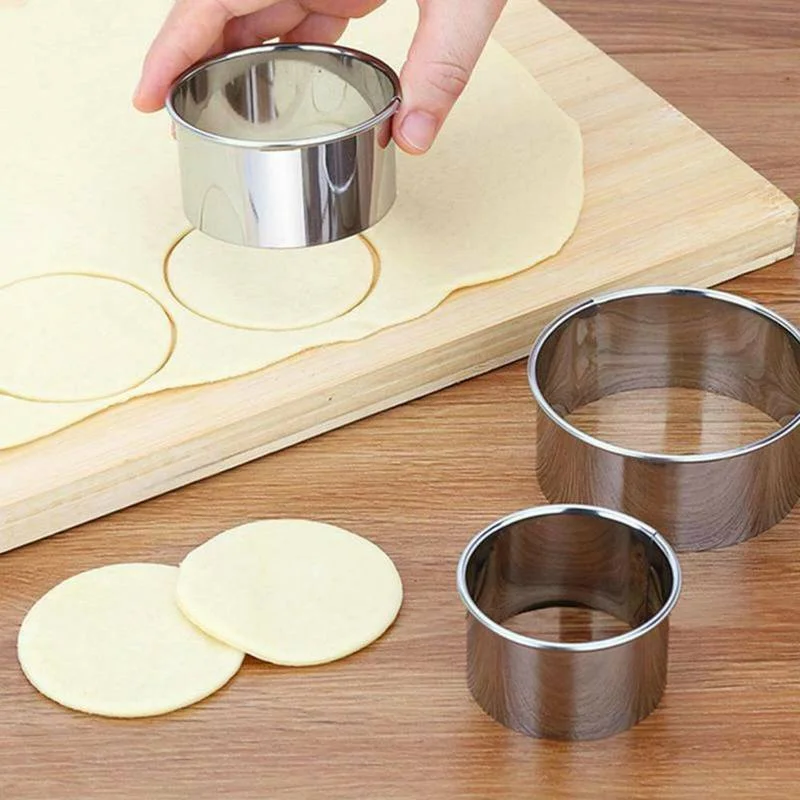

5pcs Stainless Steel Circle Round Shape Biscuit Cake Mould Cookie Cutter Mold Kitchen DIY Baking Pastry Dough Cutting Tool