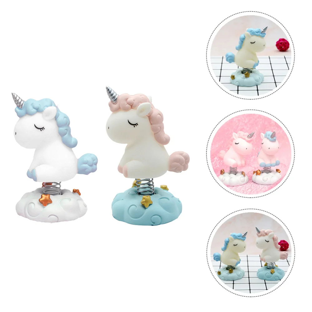 

2Pcs Adornments Cake vehicle Decor Creative Gift (Assorted Color)