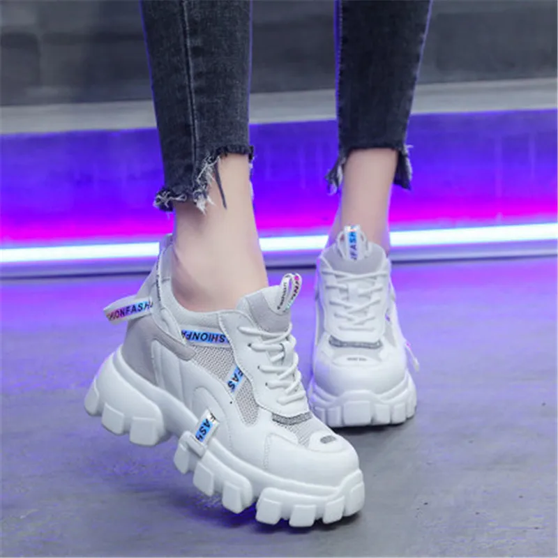 

2020 Woman White Sneakers Fashion Casual Ladies Vulcanized Shoes Women Summer Sneakers Zapatos De Mujer Black Red Eu Size 34-40