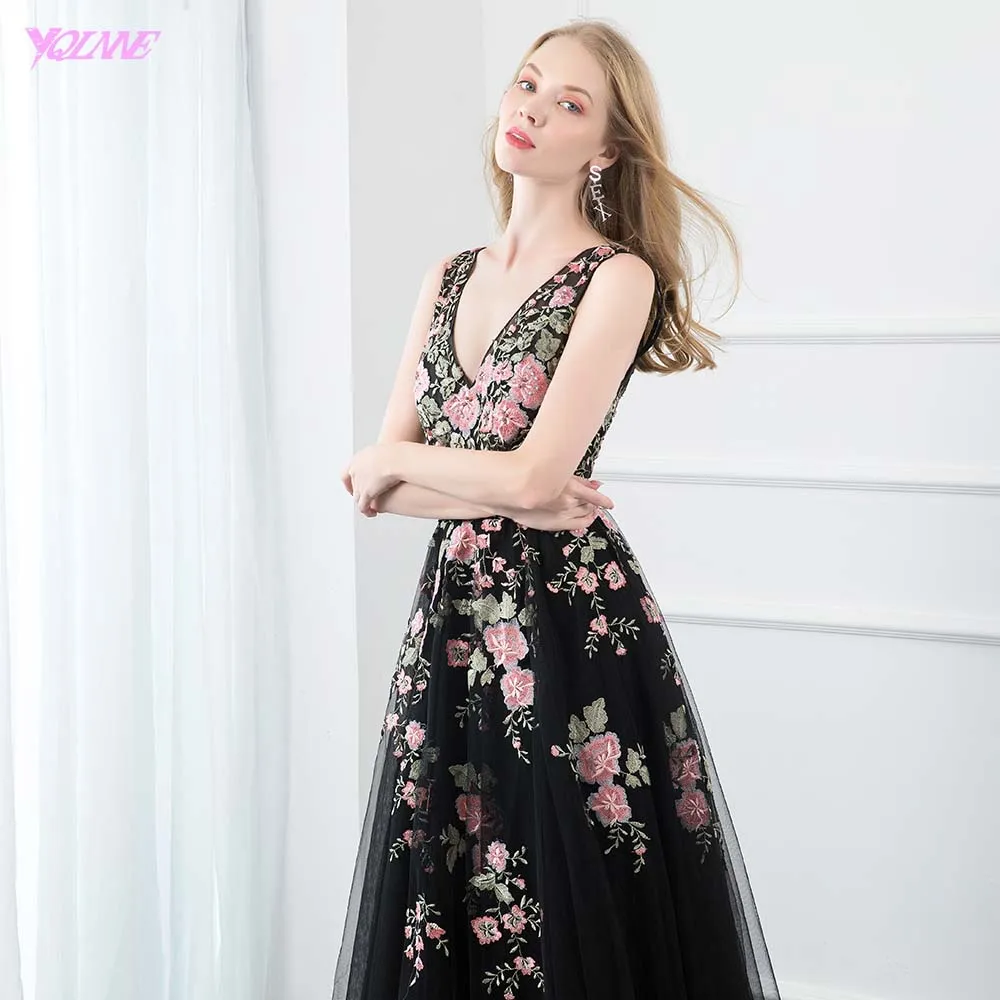 

Classic Black Embroidered Formal Gown Evening Dresses Long V Neck Tulle Beaded Party Dress Bakless YQLNNE