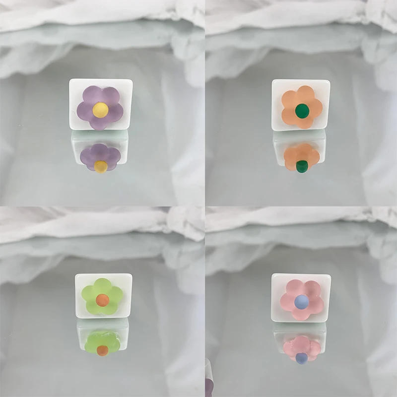 

2021 New Colorful Flowers Cute Alien Rings Plastic Resin Geometric Round Lovely Rings for Women Girls Party Jewelry