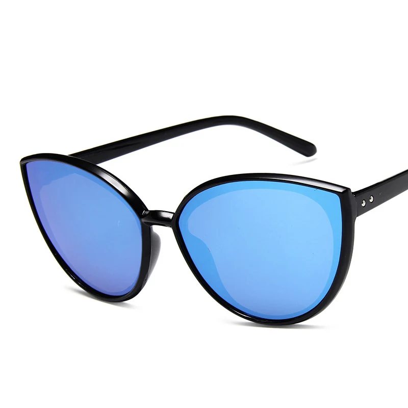 Солнцезащитные очки кошачий глаз с синими линзами тренды 2021 модные бренды