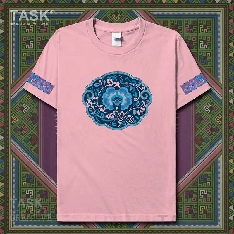 Футболка в национальном стиле с принтом этнических меньшинств |