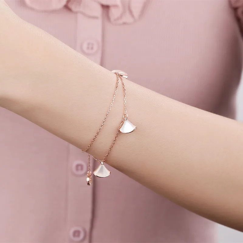 

S925 Sterling Silver Skirt Fan Necklace Lady BV Natural Shell Red Green White Fritillary Jade Broken Agate Jewelry