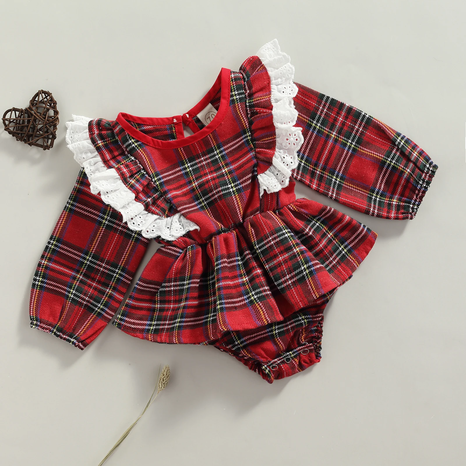 

Рождественская Одежда для новорожденных девочек Красный Клетчатый комбинезон кружевной комбинезон с оборками комбинезон наряды на Рождес...