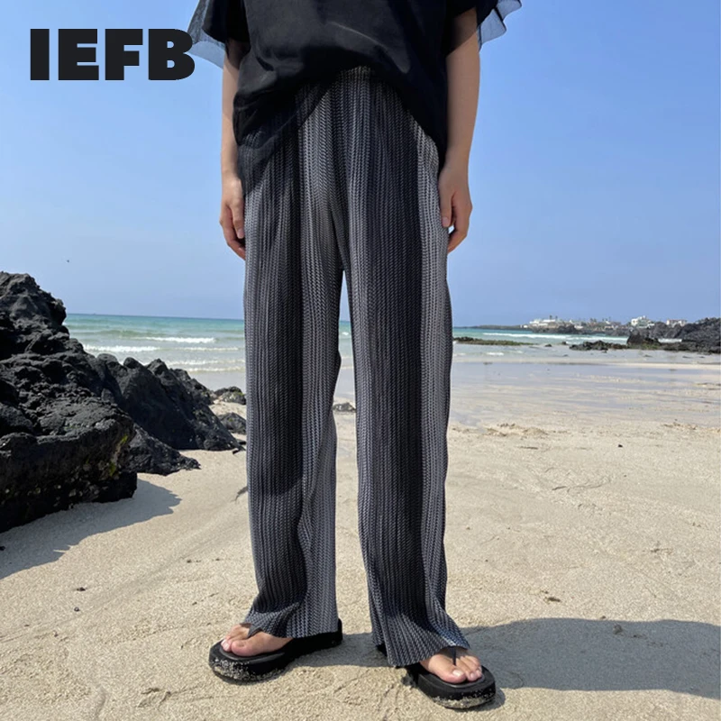 

Плиссированные тонкие свободные прямые брюки IEFB для пар, мужские повседневные длинные брюки, новинка 2021, корейский тренд, эластичные прохла...