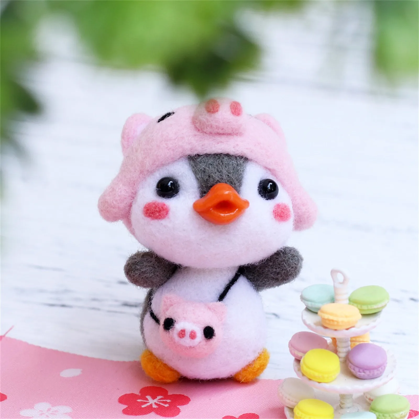 

Cute Penguin Pattern Handmade DIY Poke Wool Felts Material Production Package Lovely Gift Stuffed Soft Doll Plush High Quality