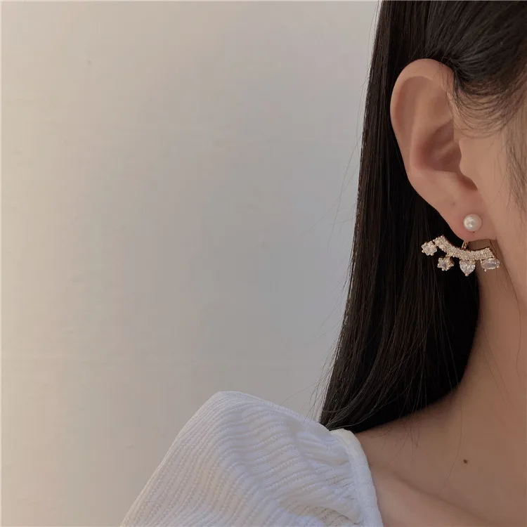 

Luxury Female Crystal Heart Star Earrings Charm Gold Color Stud Earrings Cute Bride White Pearl Wedding Earrings For Women