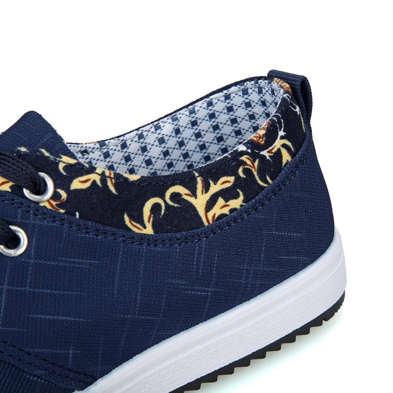 

Men's Casual Skateboarding Shoes White Shoes Outdoors Leisure Sneakers Breathable Walking Shoes Flat Shoes Chaussure Homme