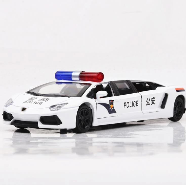 Новинка 1:36 полицейская модель автомобиля из сплава Литые и игрушечные