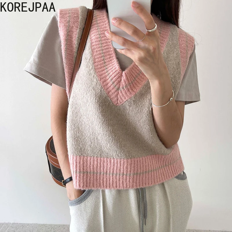 

Korejpaa Contrast Color V-neck Sweater Vests Women Simple Elegant Autumn Korea Chic Sleeveless Knitted Waistcoat Casual 2021 New