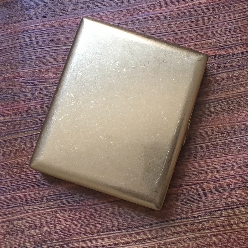 

High Quality Men's Brass Cigarette Case Vintage Style Metal Cigarette Box for 20pcs 84MM Cigarettes