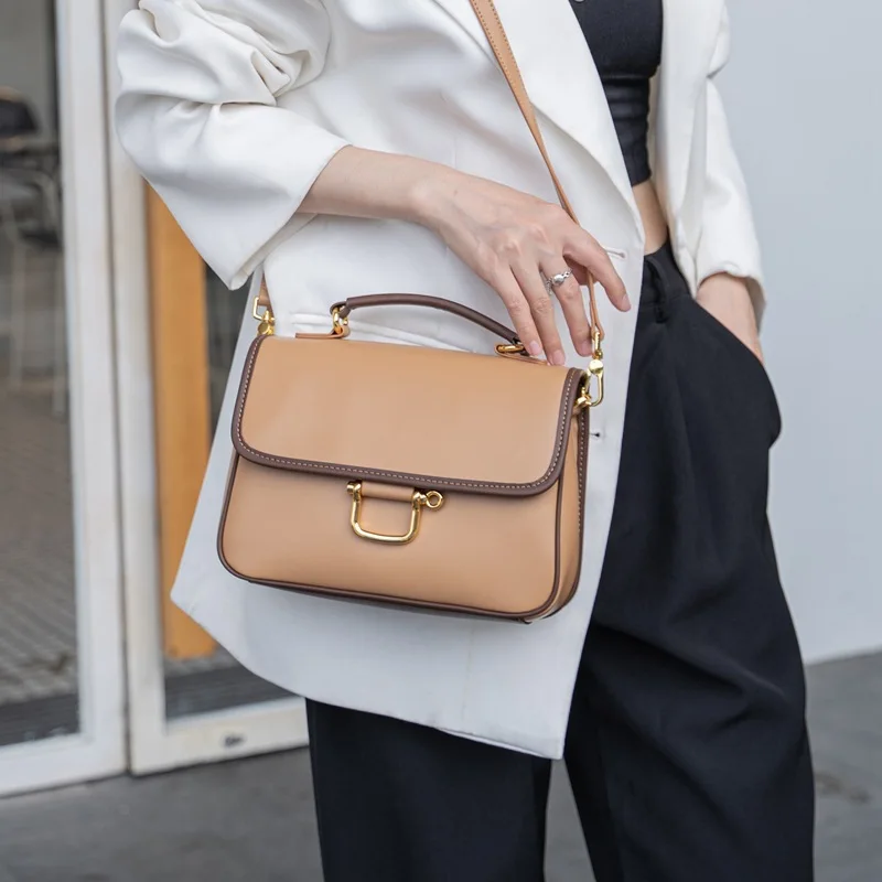 

BRIGGS New 2022 Genuine Leather Women's Shoulder Bag Simple Business Tote Handbag Commuter Female Crossbody Bag Multiple Pockets