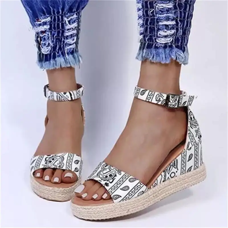 

2021 New Women's Shoes Solid Color Printed Cloth Open Toe Buckle Wedge Heel Comfortable and Fashionable Summer Sandals 6KF246