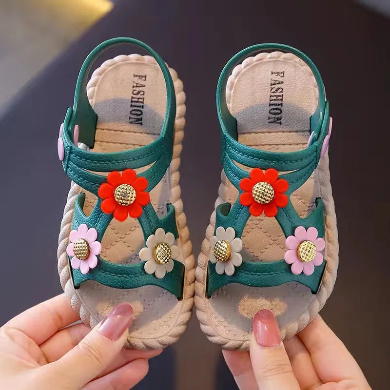 

sandals for girls Baotou beach shoes 2-7years old children non-slip soft bottom children's sandals non-slip summer sandals