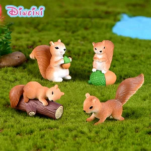 4pcs Love Squirrel Animal action Figures Dollhouse Miniature Figurine home Garden Dollhouse Decoration DIY Accessory toy gift