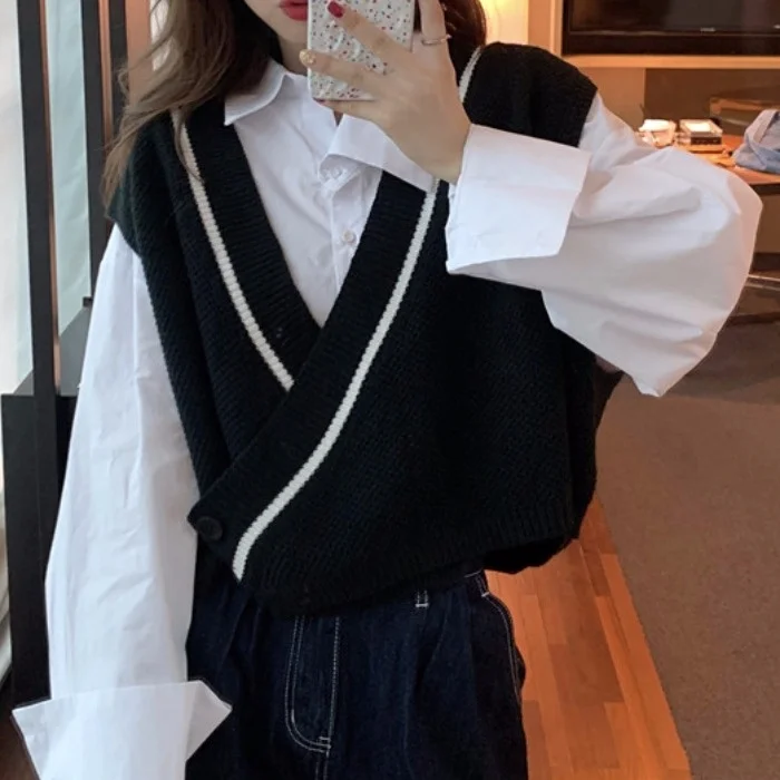 Жилет Женский Короткий трикотажный с V-образным вырезом весна-осень |