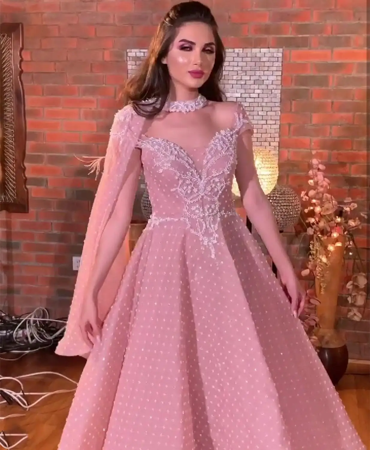 

Evening Dress 2021 Muslim Saudi Dubai Luxury A-line Pink Unique Design Women Formal Party Gowns High Fashion Crystal Beaded Sale