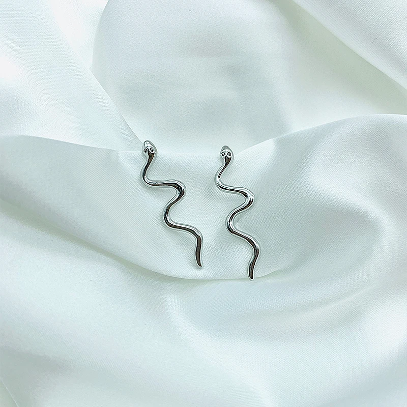 Серьги-гвоздики JOUVAL в виде змеи женские винтажные золотистые серьги-гвоздики