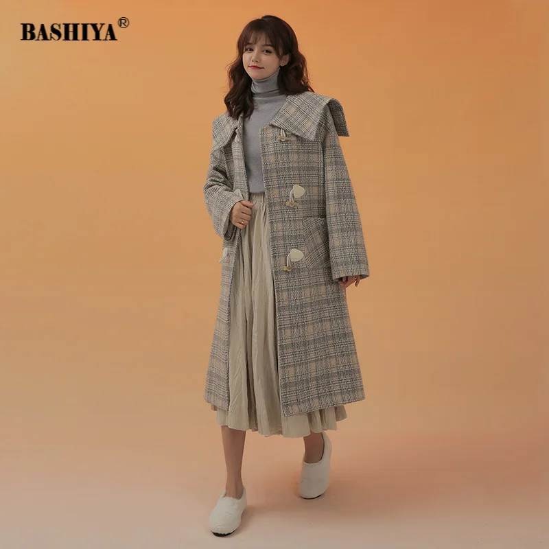 

Japanese college style ox horn button coat for women's medium long woolen coat winter 2020 new navy collared woollen coat
