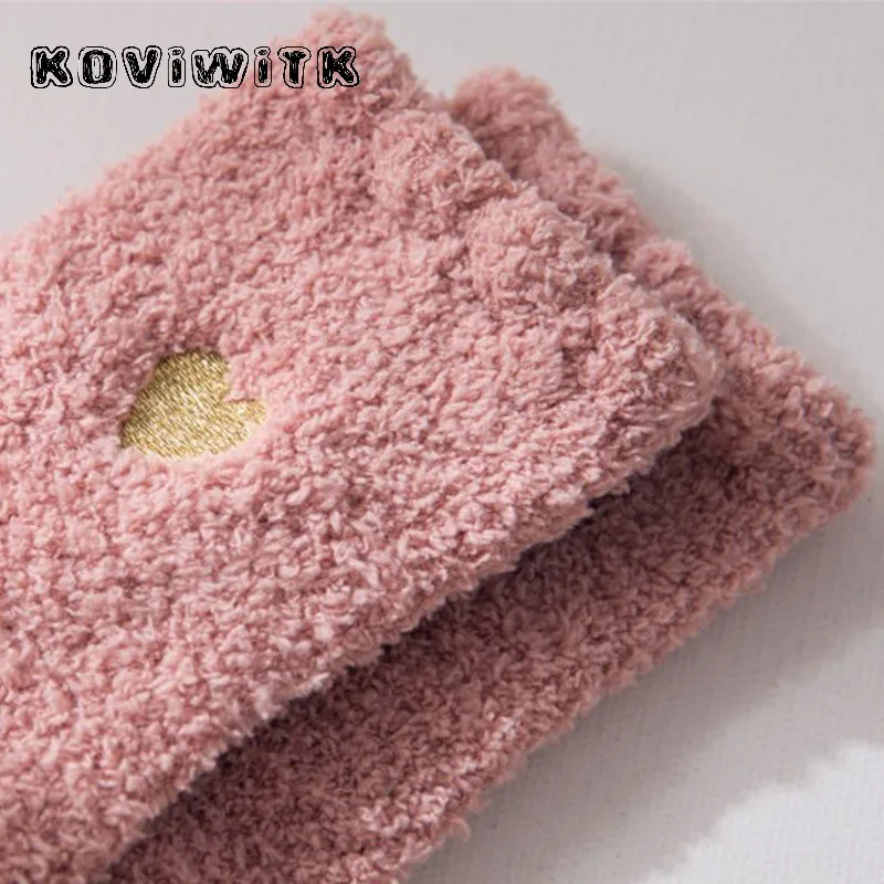 Women's Cotton Thickening Cashmere socks for women ladie Love Fluffy girl Breathable Warm Casual short sock female women Art sox