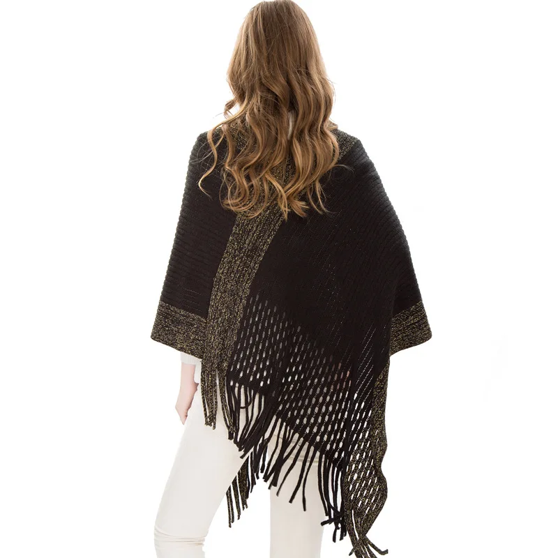 Рисунок 5 - Зимний теплый свитер большого размера с вырезами