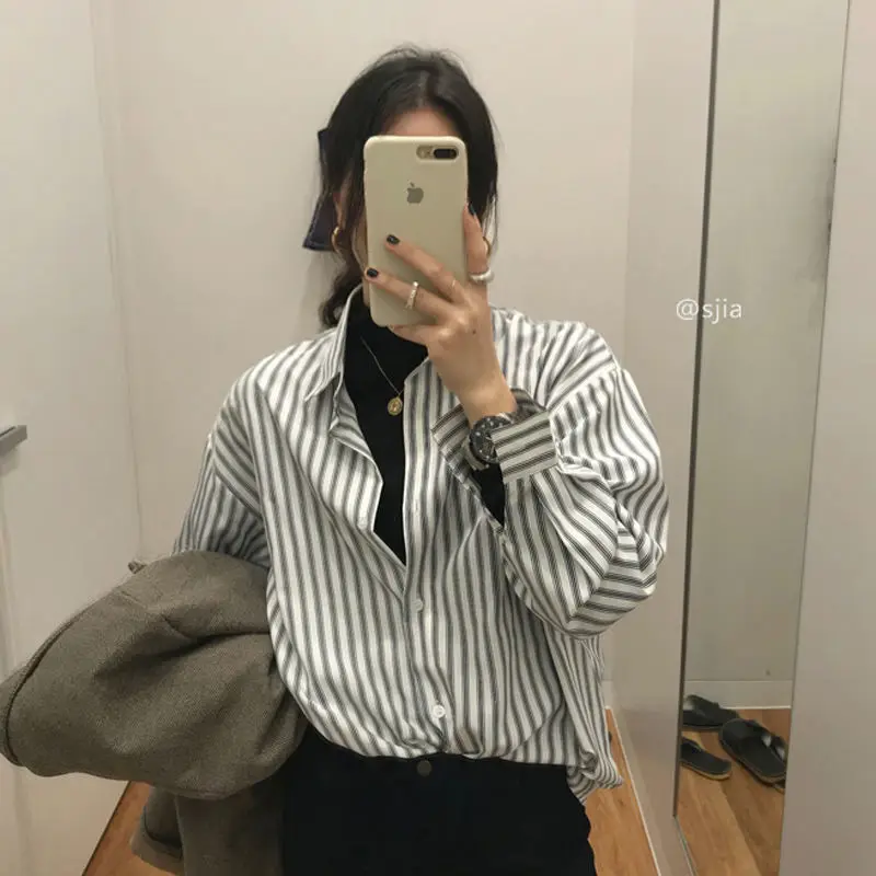 

TVVOVVIN Spring 2021 New Korean Female Loose Striped Long Sleeve Shirt Casual All-match Single Breasted Blouse BBMV
