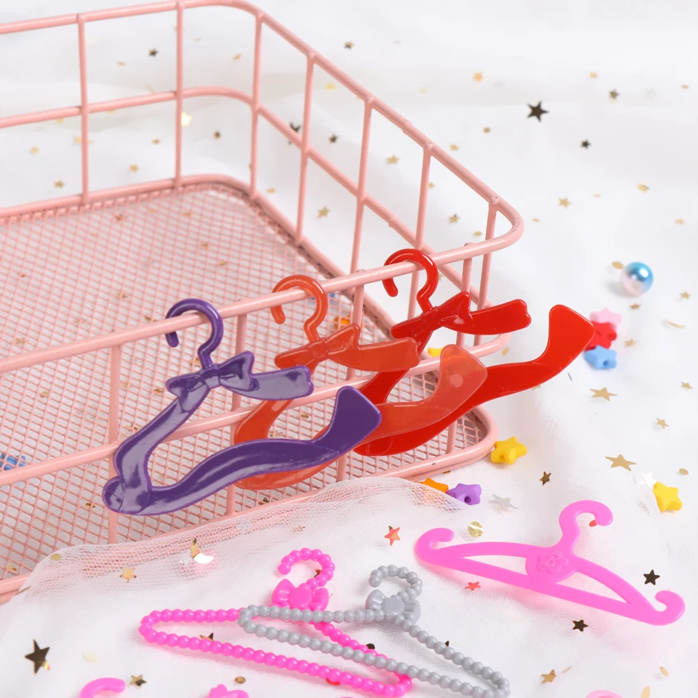 10/20 шт. миниатюрные вешалки для одежды кукольный домик игровой многоцветные