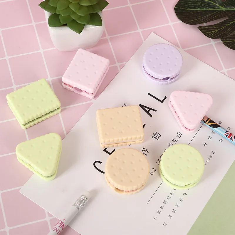 

1pcs Cute Cookie Pencil Sharpener Primary School Pencil Sharpener Children's Creative Pencil Sharpener Stationery(random Colors)