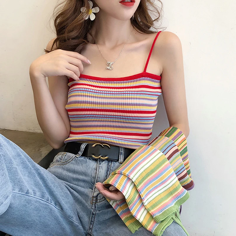 Женский короткий топ летний вязаный жилет в радужную полоску уличная безрукавка