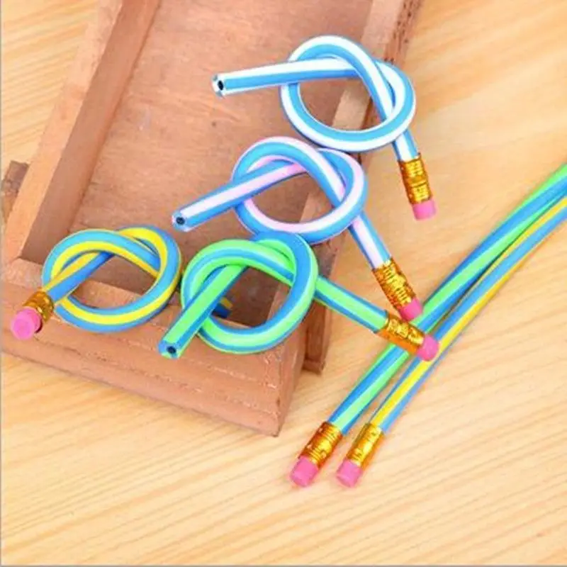 Очень простой в использовании и экономичный карандаш с ластиком красочный