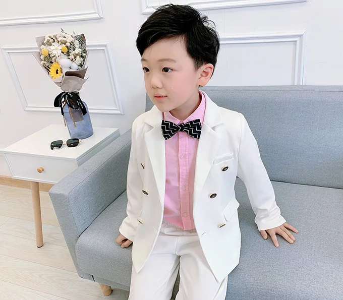 

Пиджак и штаны для мальчиков, белый, с цветочным принтом