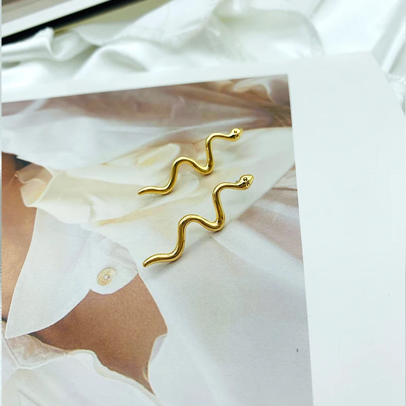 Серьги-гвоздики JOUVAL в виде змеи женские винтажные золотистые серьги-гвоздики
